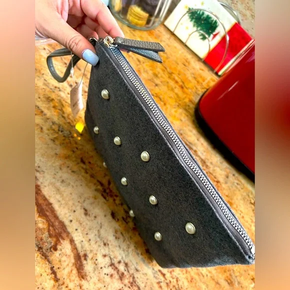 Ny&Co New Wristlet Pearl Accents Gray Wool Material Zipper Pouch - Picture 6 of 7